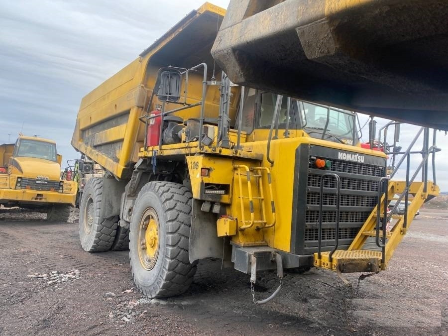 Komatsu HD405-7 - Rigid dumper/ Rock truck: picture 5 Komatsu HD405-7 - Rigid dumper/ Rock truck: picture 5