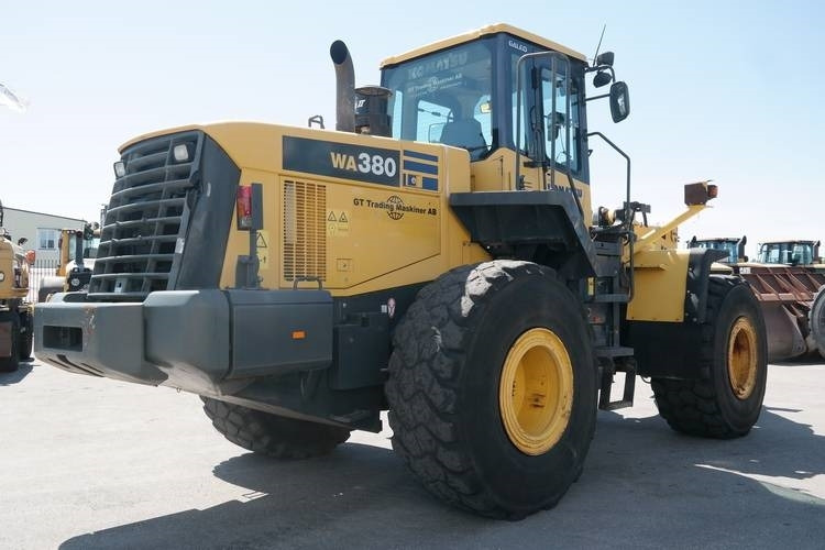 Lease a Komatsu WA 380-5-H Komatsu WA 380-5-H: picture 7 Lease a Komatsu WA 380-5-H Komatsu WA 380-5-H: picture 7