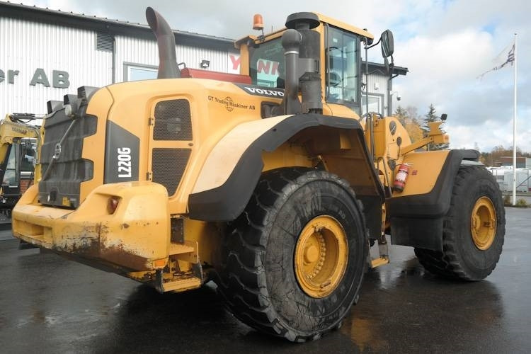 Volvo L220 G - Wheel loader: picture 2 Volvo L220 G - Wheel loader: picture 2