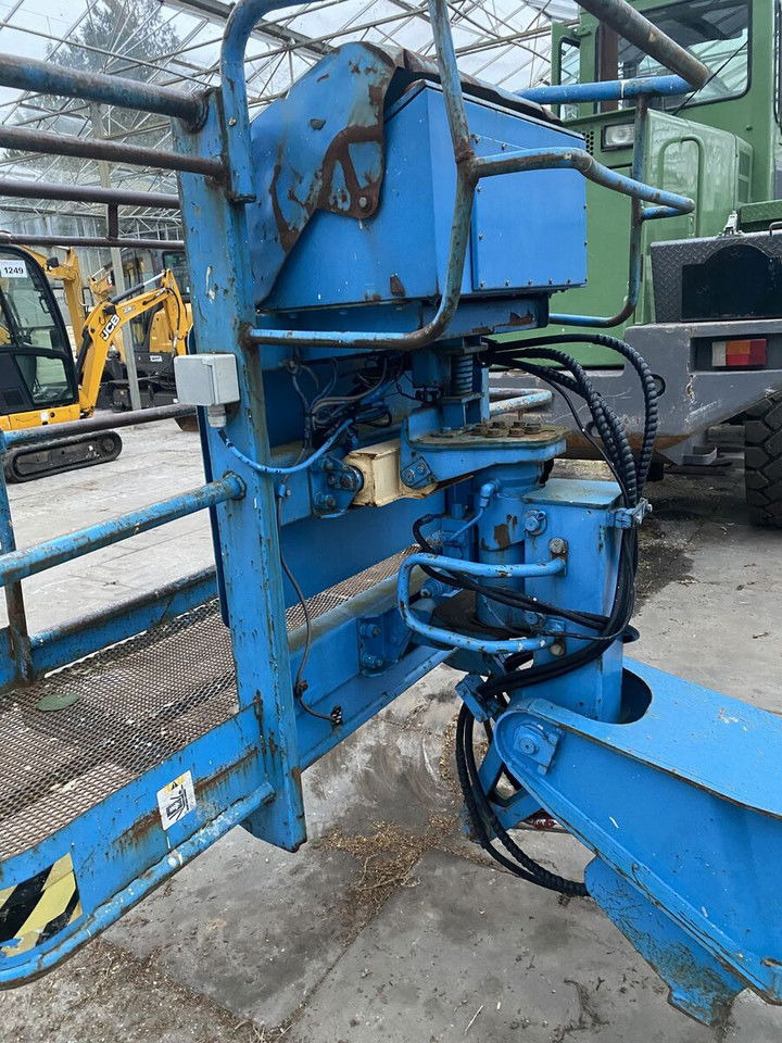 Telescopic boom Aichi SR18A: picture 15