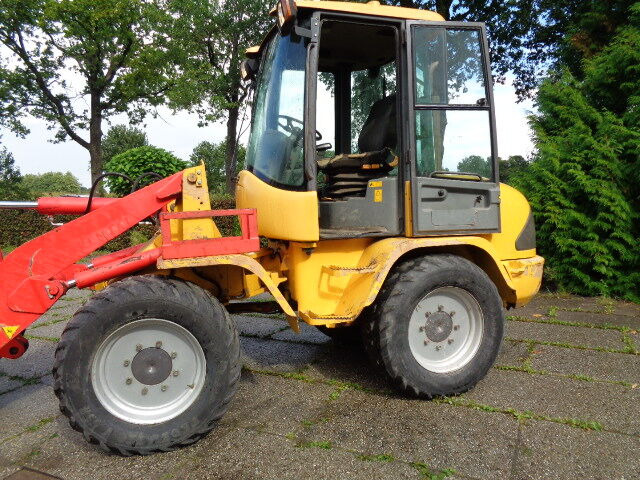 Wheel loader Volvo L30: picture 19