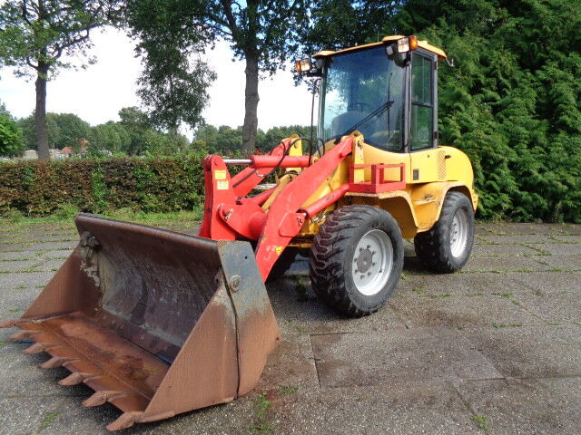 Wheel loader Volvo L30: picture 11