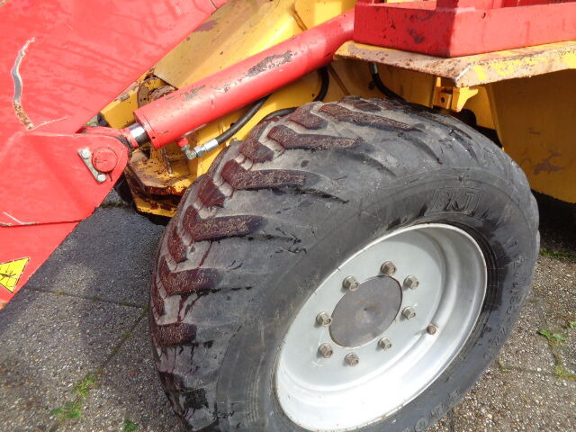 Wheel loader Volvo L30: picture 13