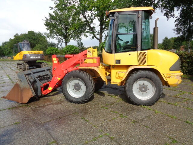 Wheel loader Volvo L30: picture 9