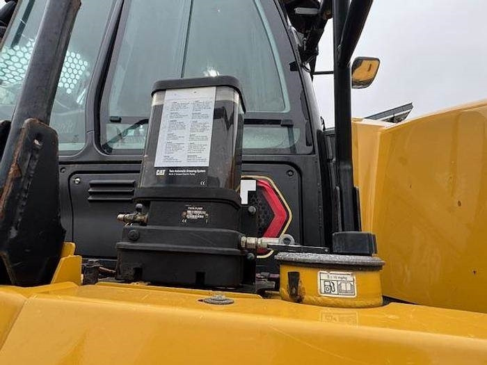 Articulated dumper CAT 730: picture 9