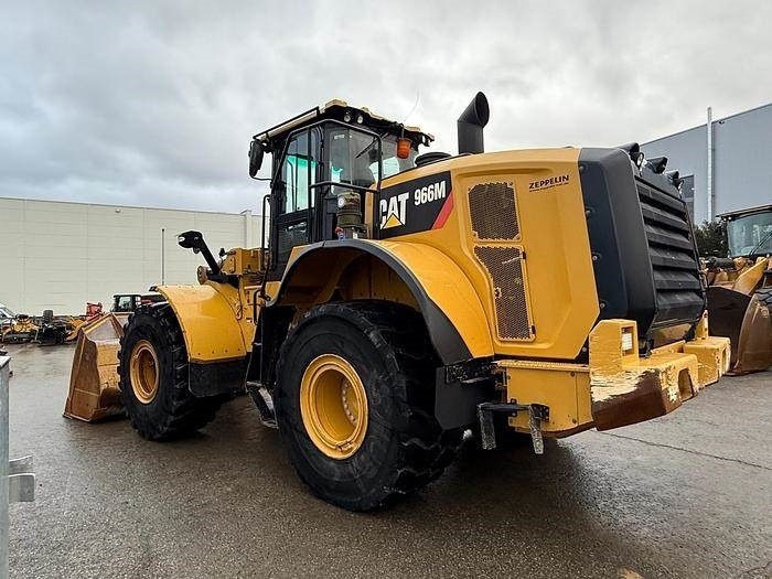 CAT 966M - Wheel loader: picture 2 CAT 966M - Wheel loader: picture 2