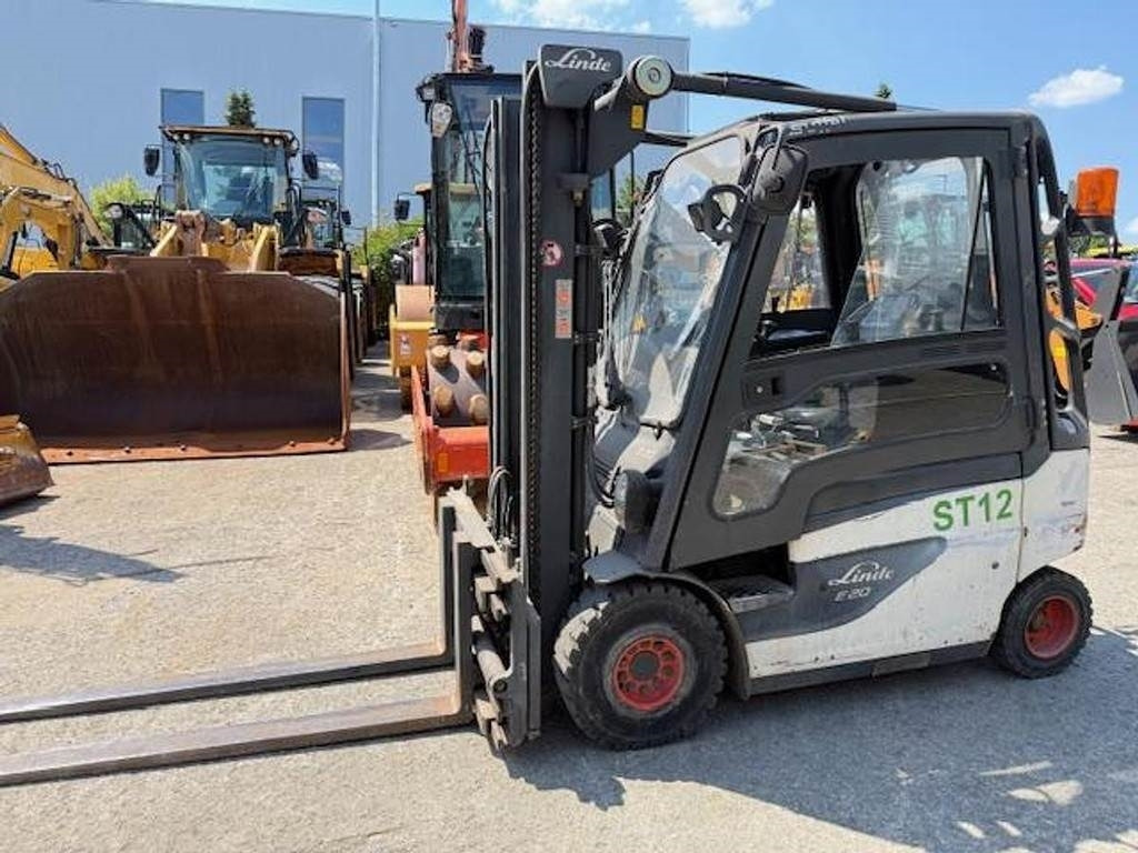 Linde E20-01 - Electric forklift: picture 1 Linde E20-01 - Electric forklift: picture 1