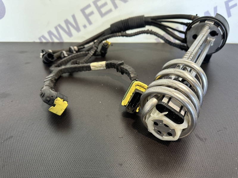 DAF AdBlue pump - Muffler/ Exhaust system for Truck: picture 3 DAF AdBlue pump - Muffler/ Exhaust system for Truck: picture 3