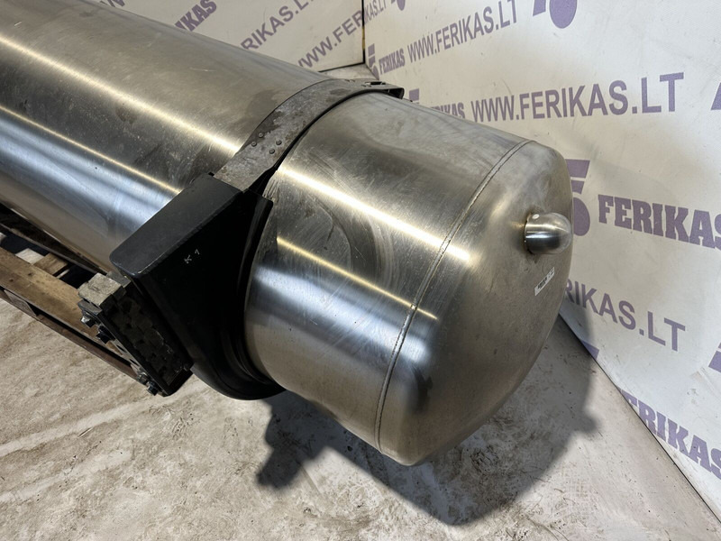 Iveco LNG gas - Fuel tank for Truck: picture 5 Iveco LNG gas - Fuel tank for Truck: picture 5