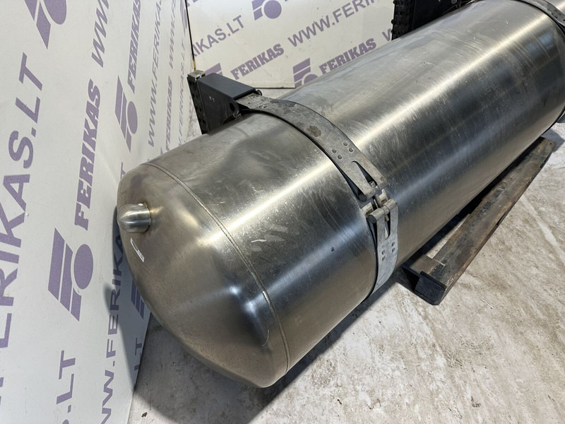 Iveco LNG gas - Fuel tank for Truck: picture 3 Iveco LNG gas - Fuel tank for Truck: picture 3