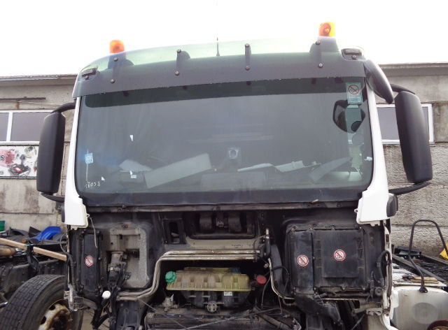 MAN Perfect condition TGS low cab ( EUROPE DELIVERY ) - Cab and interior for Truck: picture 4 MAN Perfect condition TGS low cab ( EUROPE DELIVERY ) - Cab and interior for Truck: picture 4