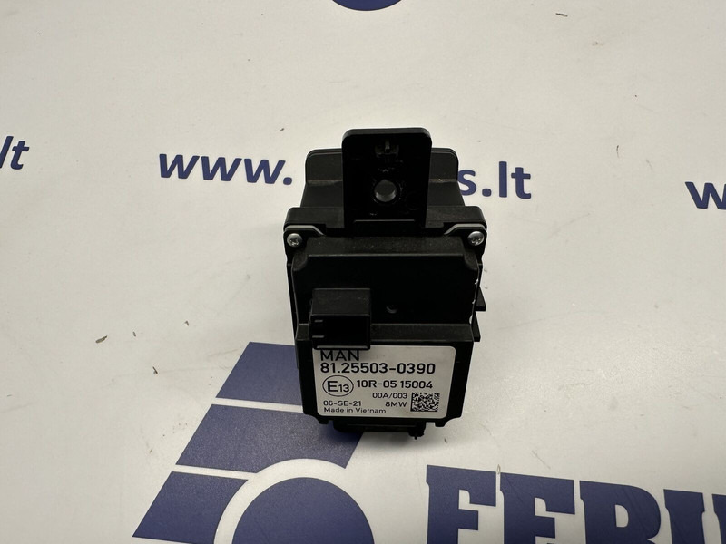 MAN parking brake switch - Dashboard for Truck: picture 2 MAN parking brake switch - Dashboard for Truck: picture 2