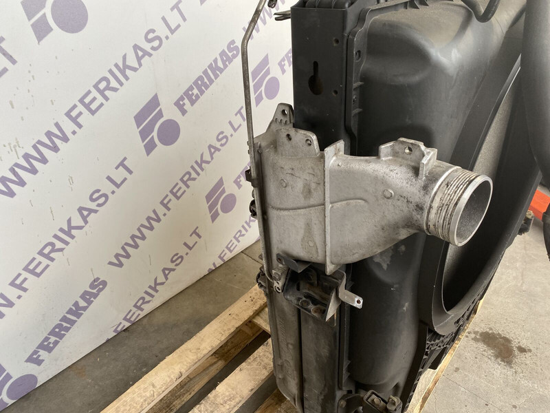 Mercedes-Benz Actros MP4 - Radiator for Truck: picture 5 Mercedes-Benz Actros MP4 - Radiator for Truck: picture 5