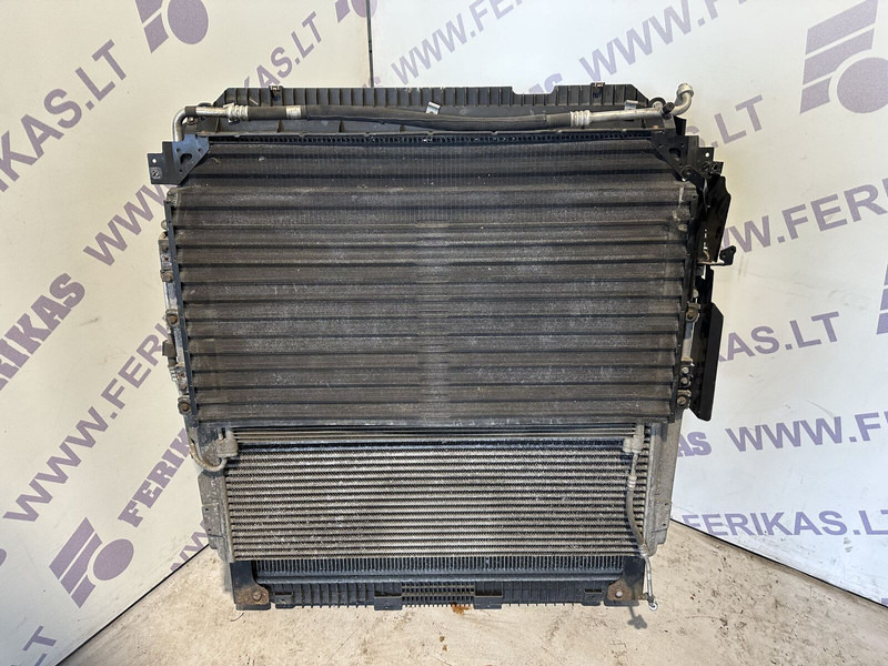 Mercedes-Benz Actros MP4 - Radiator for Truck: picture 4 Mercedes-Benz Actros MP4 - Radiator for Truck: picture 4