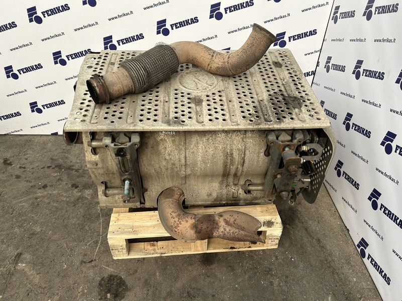 Mercedes-Benz exhaust catalyst - Catalytic converter for Truck: picture 5 Mercedes-Benz exhaust catalyst - Catalytic converter for Truck: picture 5