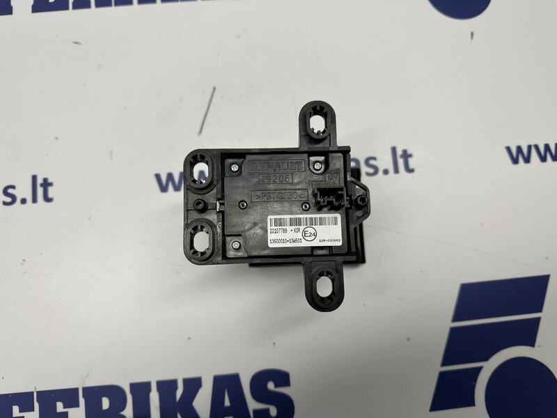Renault parking brake switch - Dashboard for Truck: picture 3 Renault parking brake switch - Dashboard for Truck: picture 3