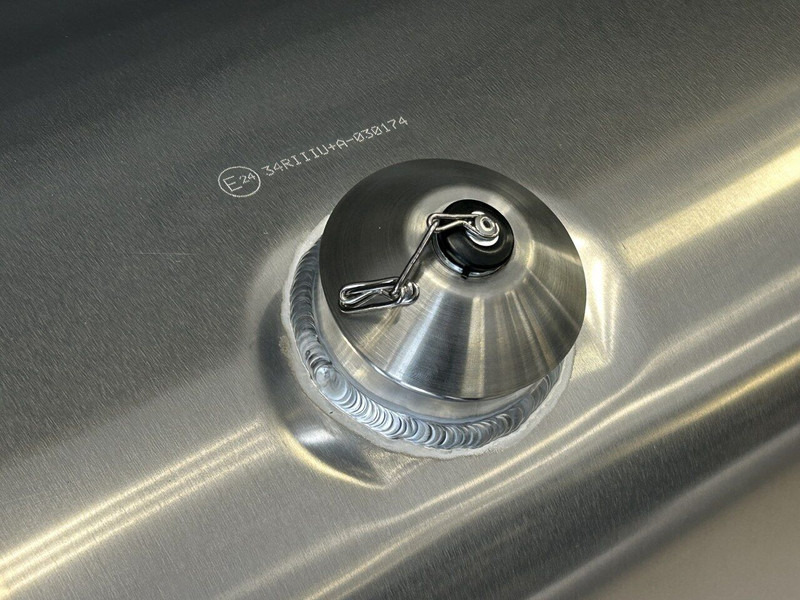 Scania Fuel tank anti-theft protection, 80mm - Fuel processing/ Fuel delivery for Truck: picture 5 Scania Fuel tank anti-theft protection, 80mm - Fuel processing/ Fuel delivery for Truck: picture 5