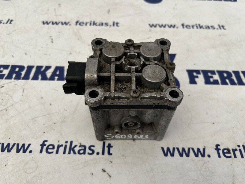 Scania OC13 valve block - Engine and parts for Truck: picture 2 Scania OC13 valve block - Engine and parts for Truck: picture 2