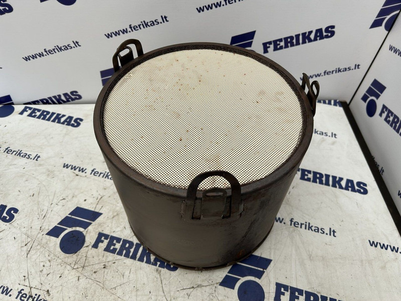 Scania exhaust catalyst particulate filter - Muffler/ Exhaust system for Truck: picture 3 Scania exhaust catalyst particulate filter - Muffler/ Exhaust system for Truck: picture 3