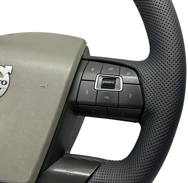 Volvo refurbished - Steering wheel for Truck: picture 4 Volvo refurbished - Steering wheel for Truck: picture 4