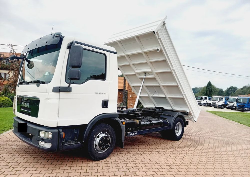 MAN TGL 12 250 EURO 5 !!! BLOKADA MOSTU !!!! - Tipper: picture 1 MAN TGL 12 250 EURO 5 !!! BLOKADA MOSTU !!!! - Tipper: picture 1