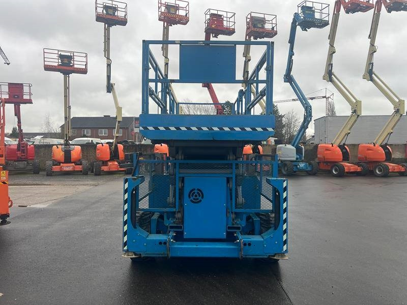 Genie GS5390 RT diesel 4x4 18m (1711) - Scissor lift: picture 4 Genie GS5390 RT diesel 4x4 18m (1711) - Scissor lift: picture 4
