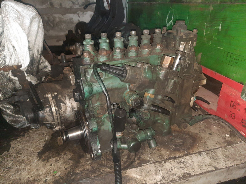 MAN . 0402746967. 0402736883. 0402946023. 034 - Fuel pump: picture 2 MAN . 0402746967. 0402736883. 0402946023. 034 - Fuel pump: picture 2