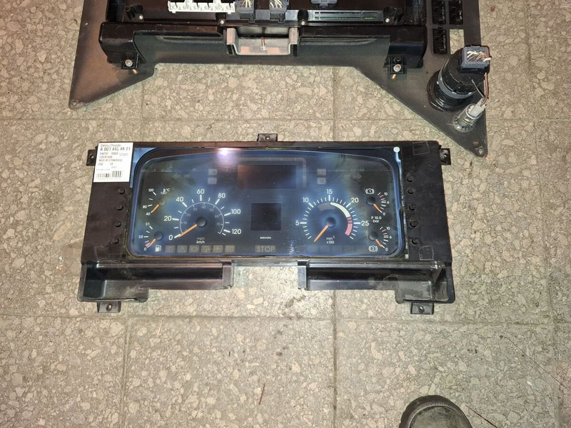 MAN DAF/ NEOPLAN. Mersedes. Iveko - Dashboard: picture 3 MAN DAF/ NEOPLAN. Mersedes. Iveko - Dashboard: picture 3