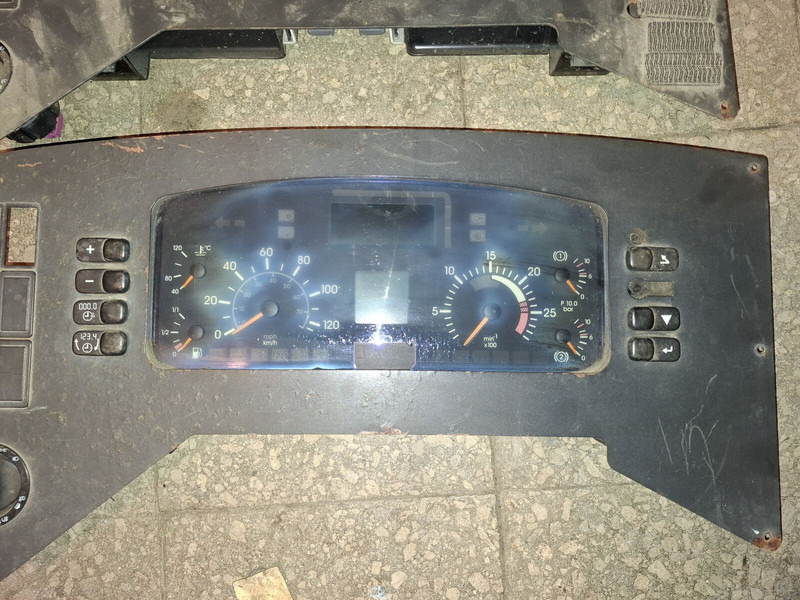 MAN DAF/ NEOPLAN. Mersedes. Iveko - Dashboard: picture 4 MAN DAF/ NEOPLAN. Mersedes. Iveko - Dashboard: picture 4