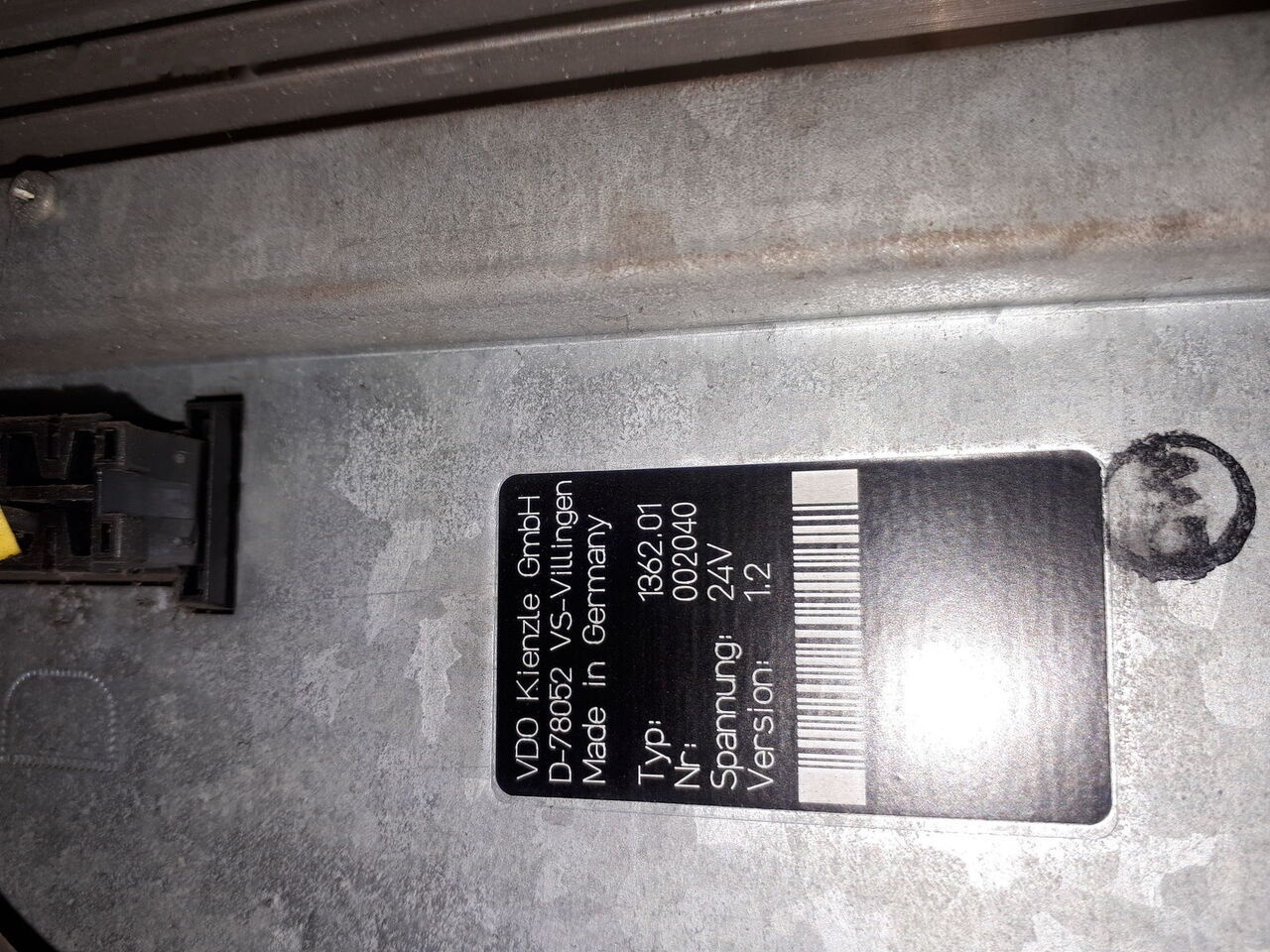 Mercedes-Benz D-78052 NEOPLAN - ECU for Bus: picture 3 Mercedes-Benz D-78052 NEOPLAN - ECU for Bus: picture 3