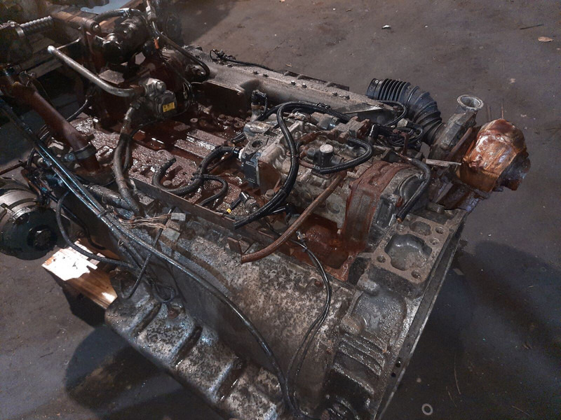 Mercedes-Benz OM447 - Engine: picture 2 Mercedes-Benz OM447 - Engine: picture 2