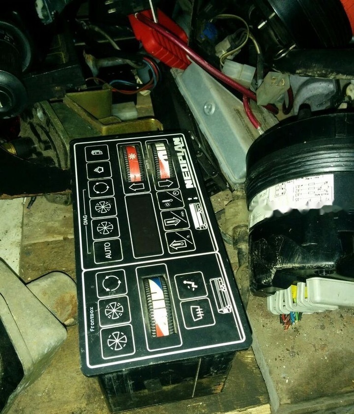 Neoplan Klimat kontrol RS232 BADER/ Clima Aire Neoplan Volvo - Electrical system for Bus: picture 5 Neoplan Klimat kontrol RS232 BADER/ Clima Aire Neoplan Volvo - Electrical system for Bus: picture 5