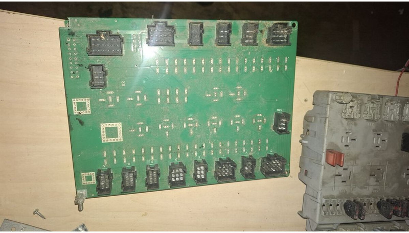 Scania - Electrical system: picture 3 Scania - Electrical system: picture 3