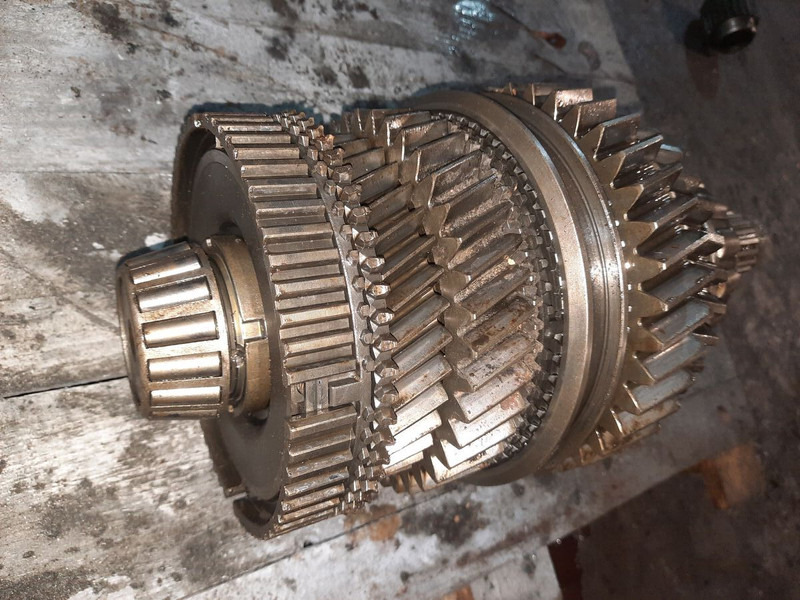 Scania делитель GR771 - Spare parts: picture 2 Scania делитель GR771 - Spare parts: picture 2