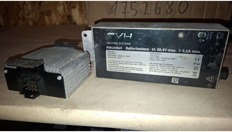 Spheros Converter 24V/12V 4A Scania - Electrical system: picture 4 Spheros Converter 24V/12V 4A Scania - Electrical system: picture 4