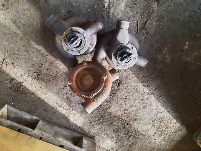 Volvo 4572010401. A4962010231 - Coolant pump: picture 1 Volvo 4572010401. A4962010231 - Coolant pump: picture 1