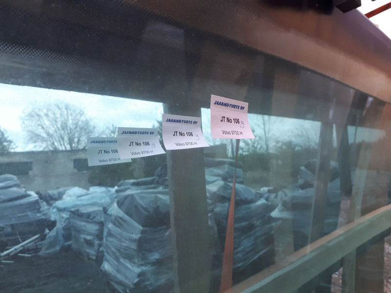 Volvo Carus 9700 - Window and parts: picture 1 Volvo Carus 9700 - Window and parts: picture 1