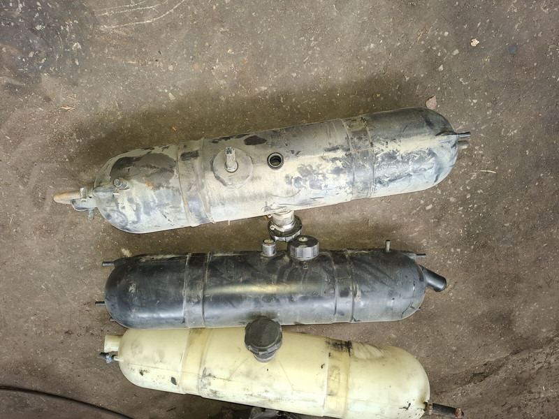 Volvo Scani - Expansion tank: picture 5 Volvo Scani - Expansion tank: picture 5