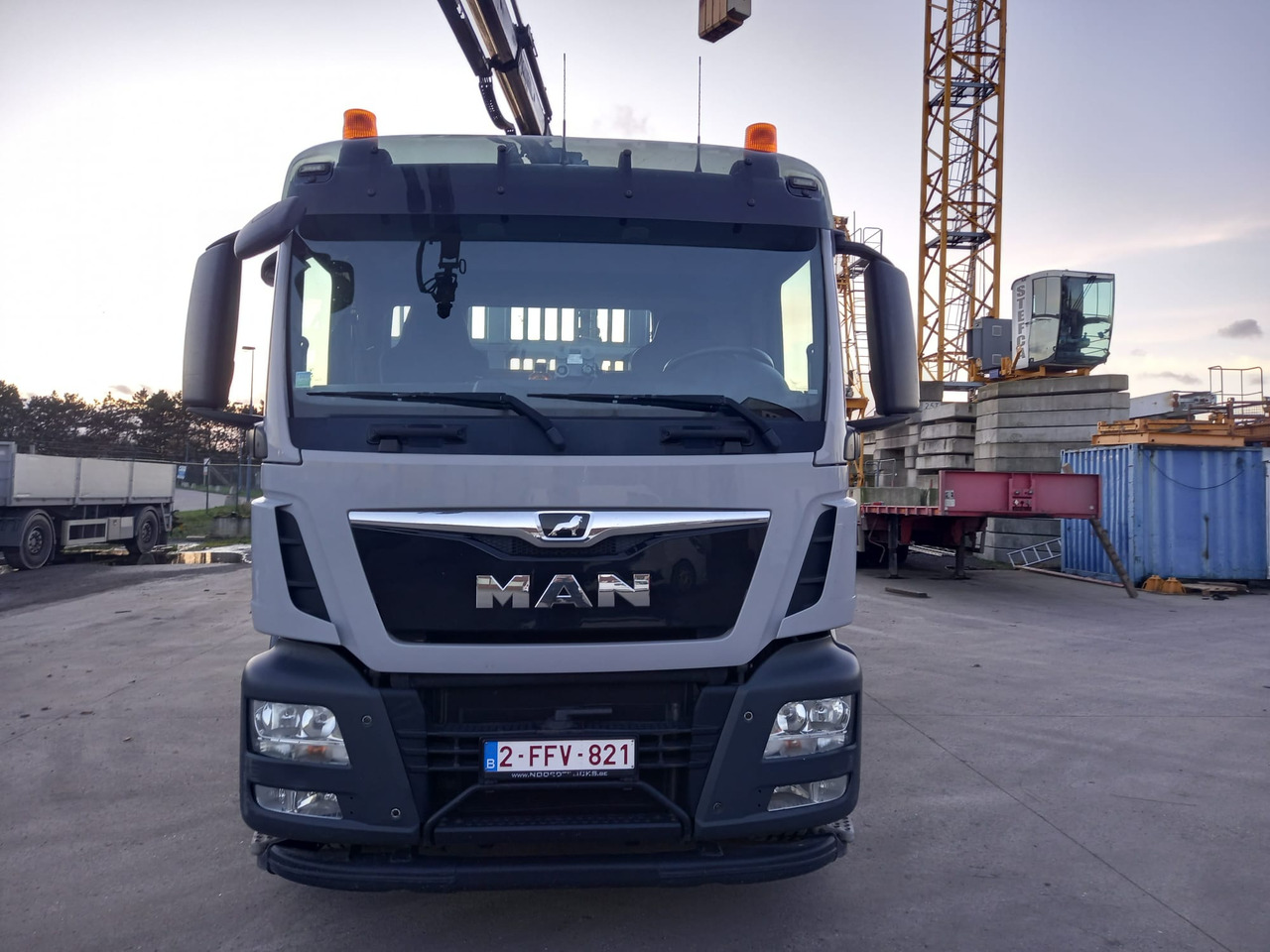 MAN TGS - Crane truck: picture 5 MAN TGS - Crane truck: picture 5