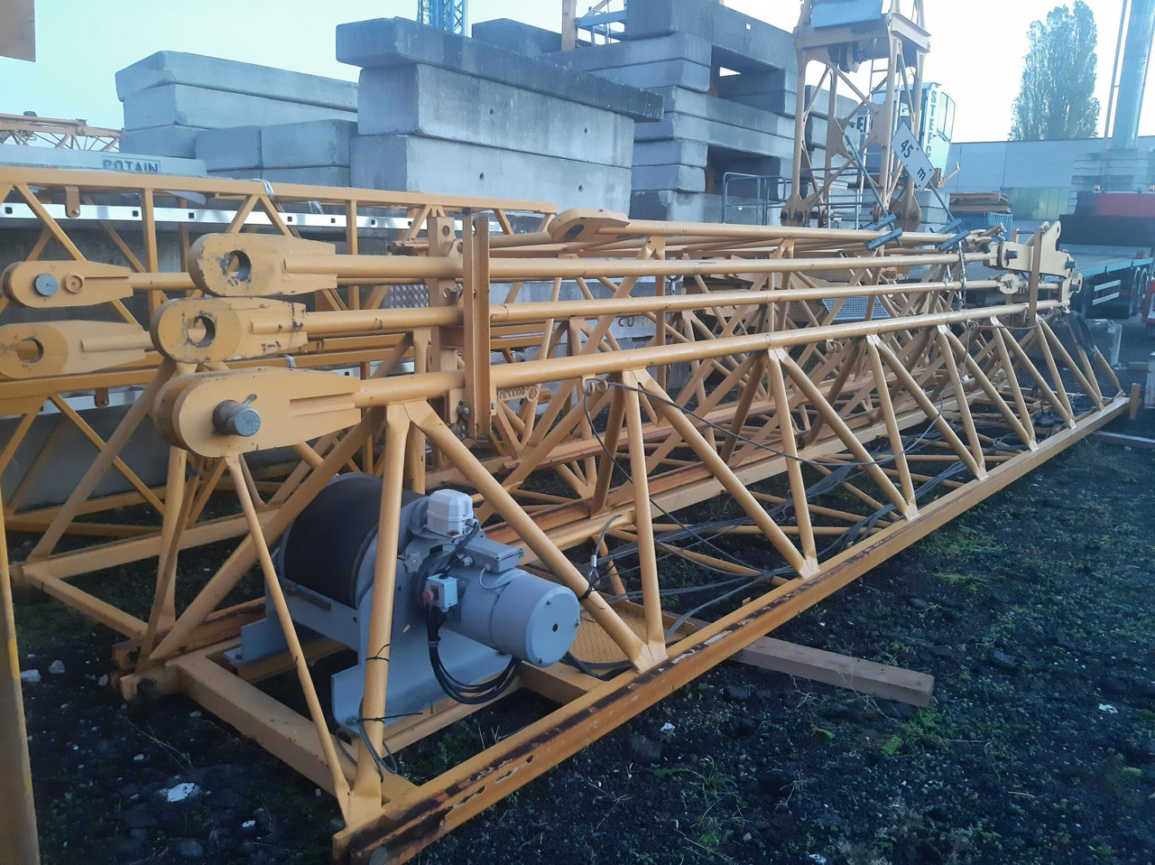 Tower crane Potain MD 265: picture 9
