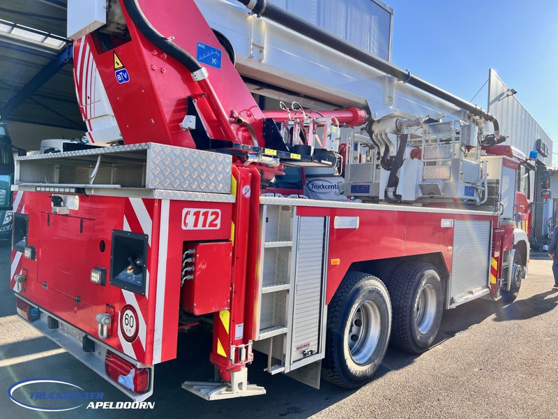MAN TGA 26.350 Magirus ALP 320L = 32 meter, Waterpomp, 6x4, Bladgeveerd - Fire truck: picture 4 MAN TGA 26.350 Magirus ALP 320L = 32 meter, Waterpomp, 6x4, Bladgeveerd - Fire truck: picture 4
