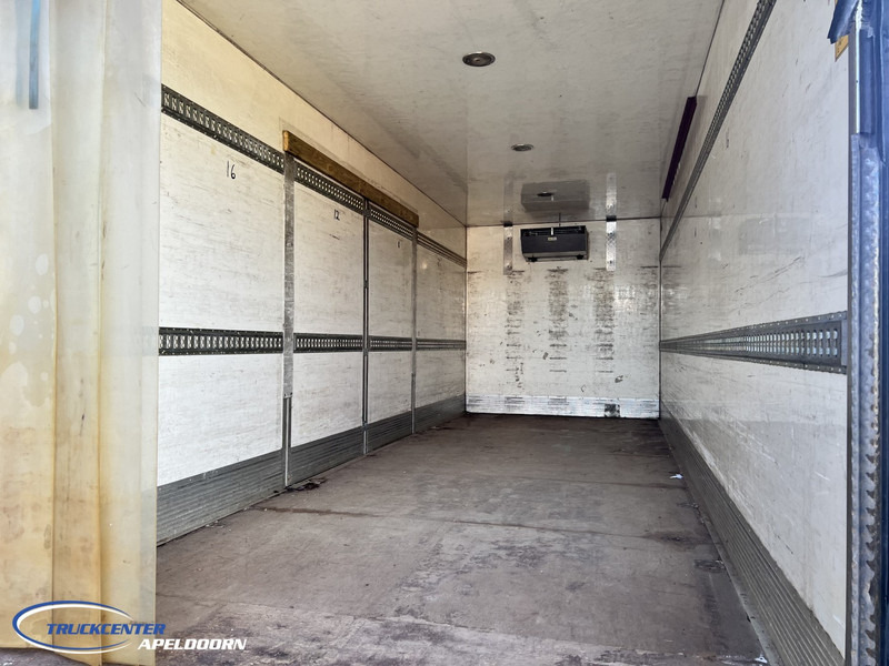Refrigerator truck MAN TGL 12.210 Manuel, Carrier Supra 450 Nordic: picture 6