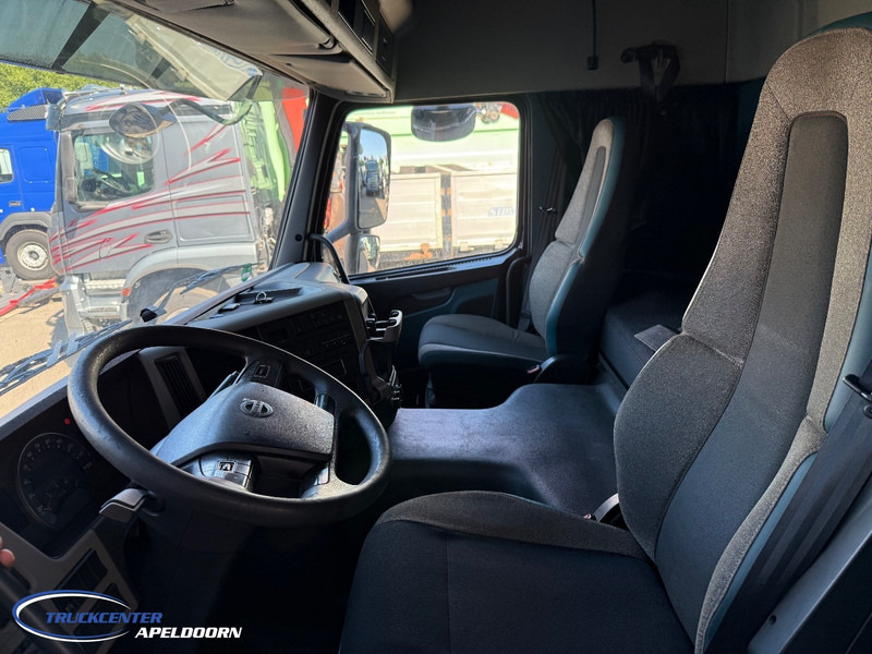 Volvo FM Globetrotter - Tractor unit: picture 5 Volvo FM Globetrotter - Tractor unit: picture 5
