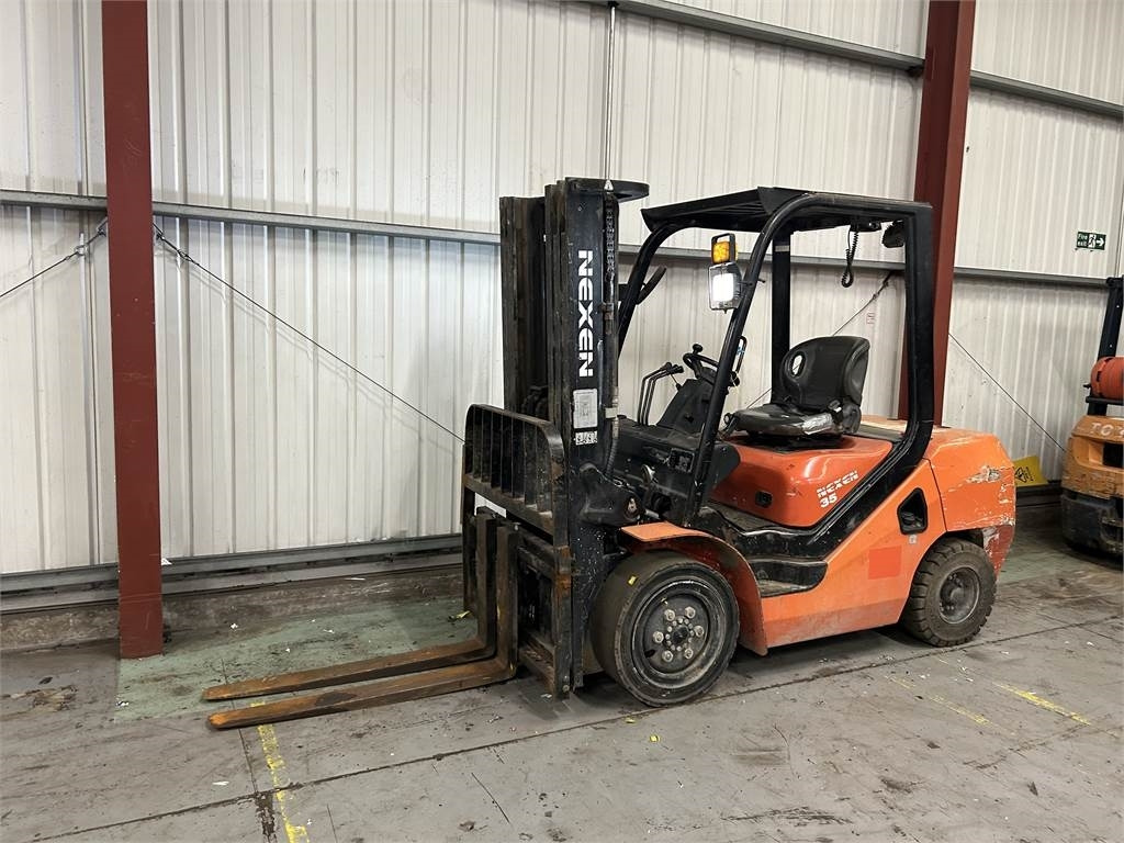 FD35  - Diesel forklift: picture 2 FD35  - Diesel forklift: picture 2