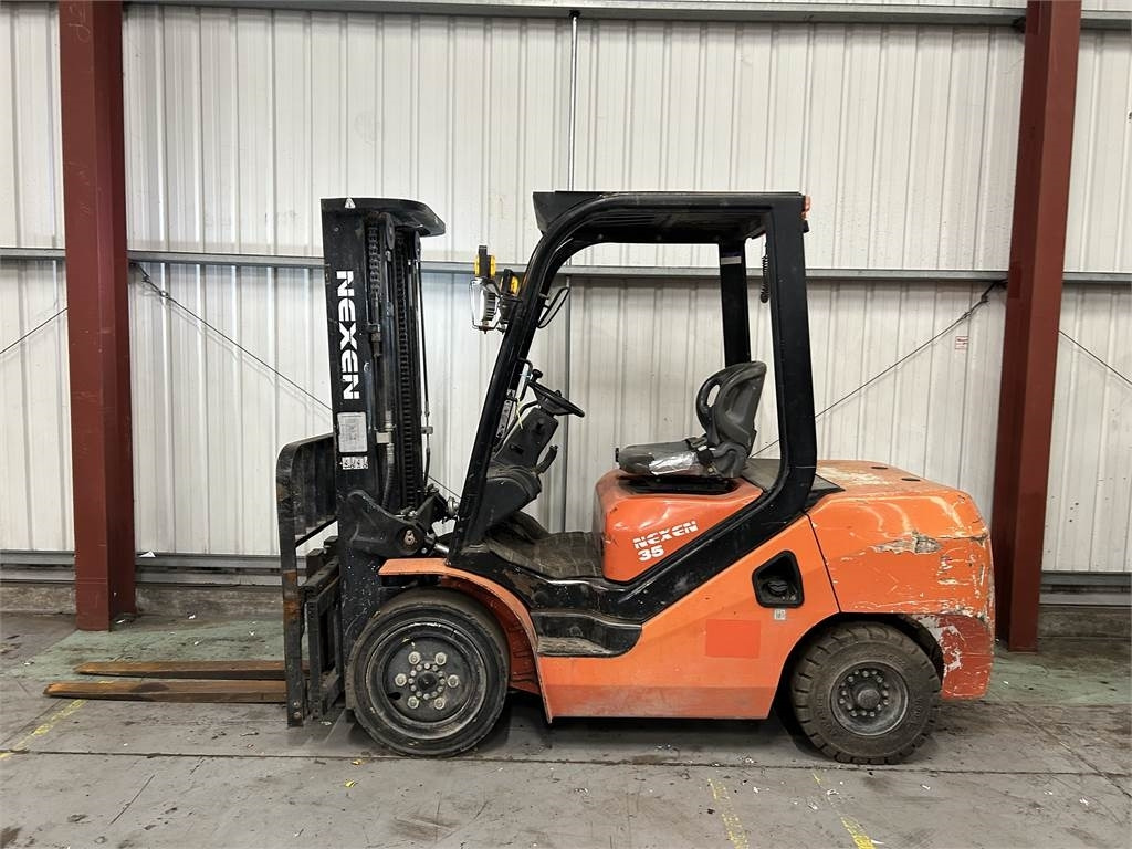 FD35  - Diesel forklift: picture 1 FD35  - Diesel forklift: picture 1