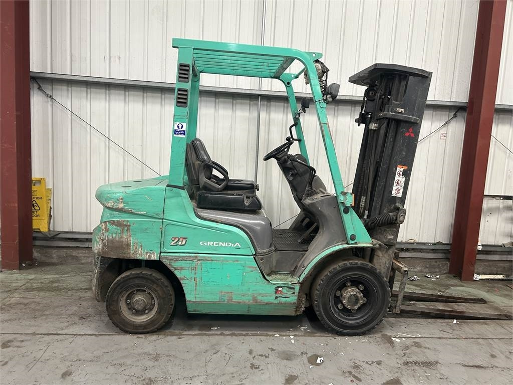 Mitsubishi FD25NT  - Diesel forklift: picture 5 Mitsubishi FD25NT  - Diesel forklift: picture 5