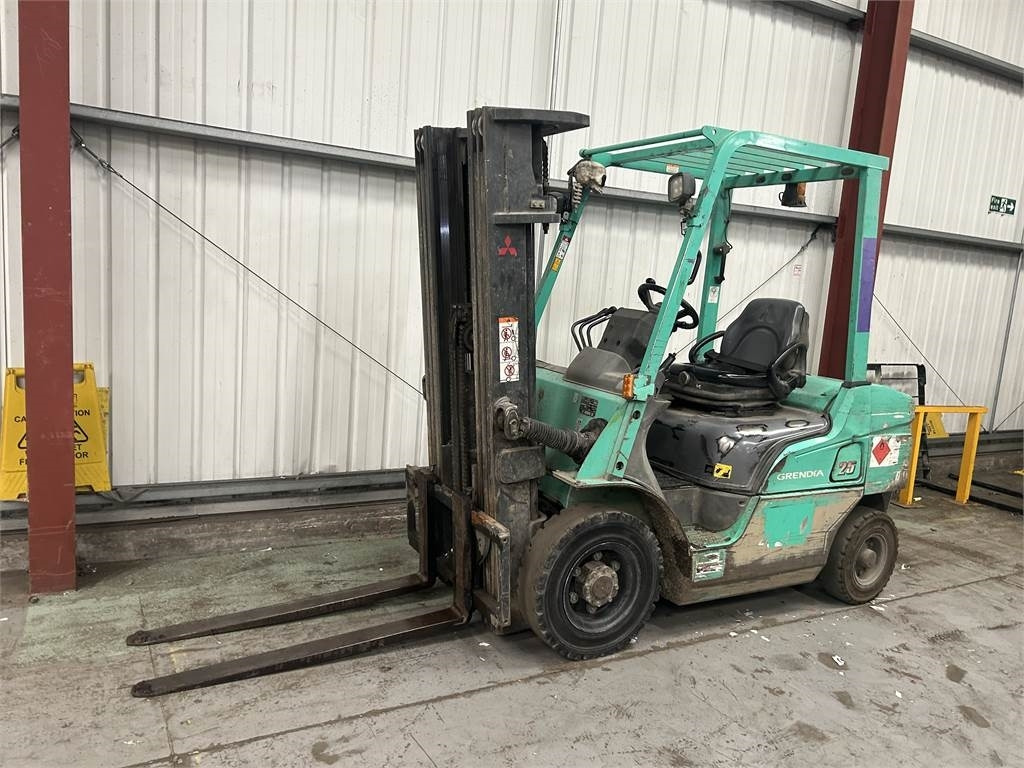 Mitsubishi FD25NT  - Diesel forklift: picture 2 Mitsubishi FD25NT  - Diesel forklift: picture 2