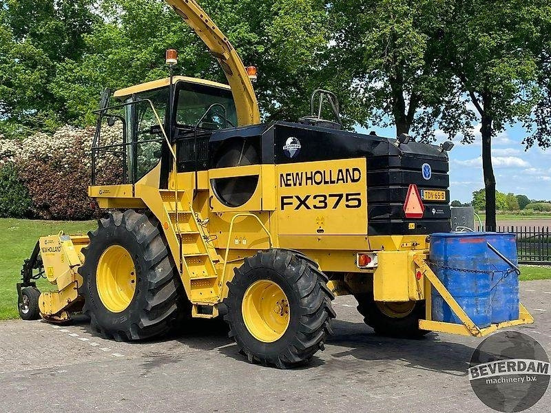 New Holland FX 375 - Agricultural machinery: picture 3 New Holland FX 375 - Agricultural machinery: picture 3