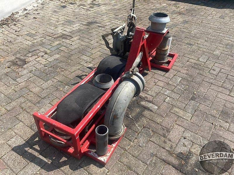 Bok met mestslangen en koppelingen - Manure spreader: picture 2 Bok met mestslangen en koppelingen - Manure spreader: picture 2