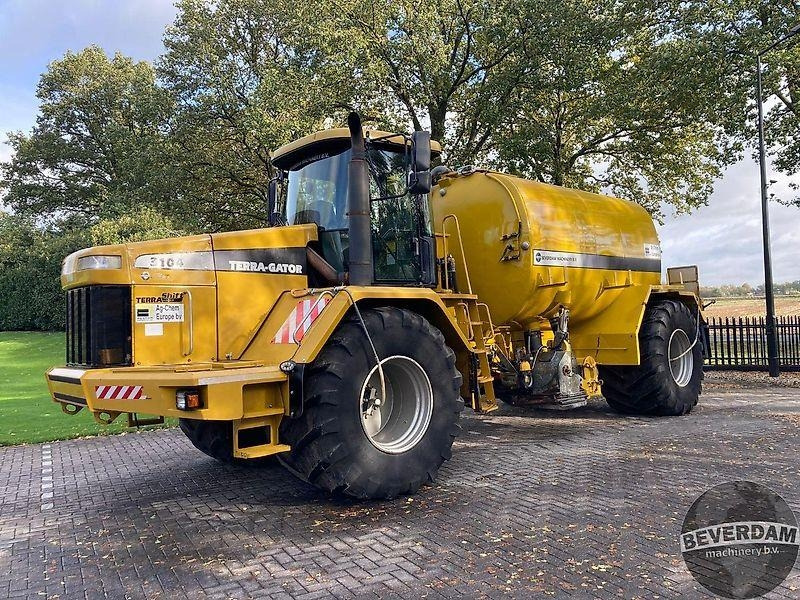 TerraGator 3104 - Fertilizer spreader: picture 1 TerraGator 3104 - Fertilizer spreader: picture 1